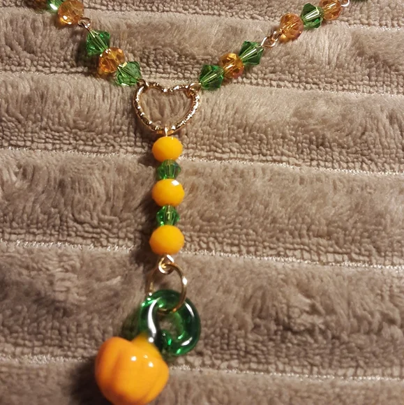 Handmade Lampworks Glass Bead Pumpkin Necklace Prange Green - Picture 2 of 2